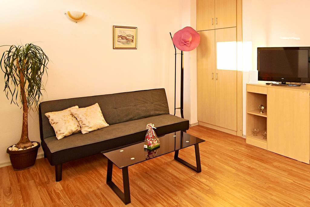 Batak Studio Burgas City Zimmer foto