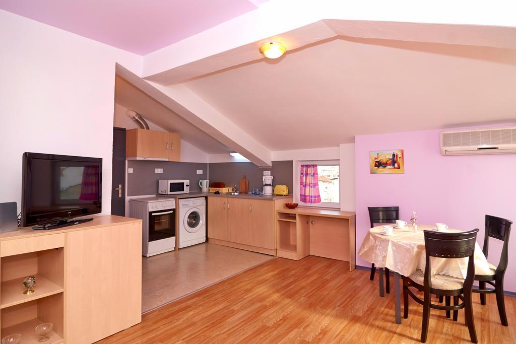 Batak Studio Burgas City Zimmer foto